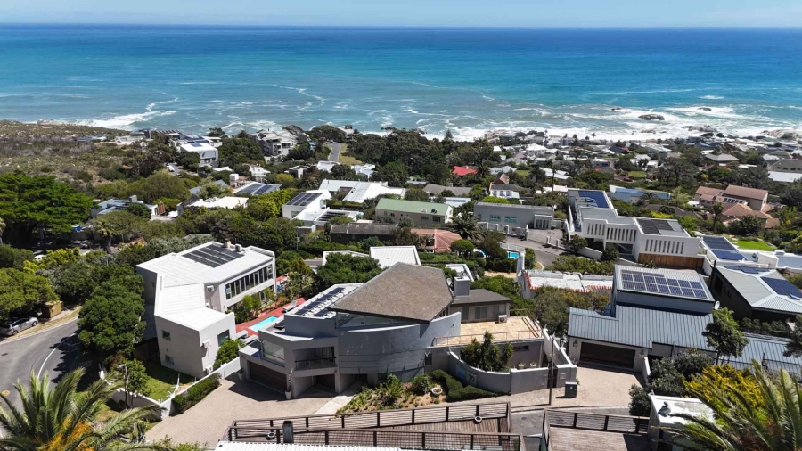 6 Bedroom Property for Sale in Camps Bay Western Cape